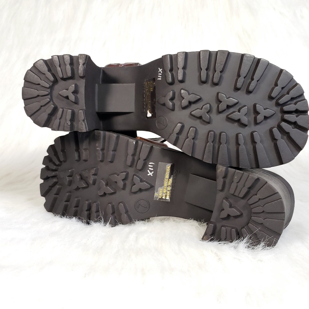 ellemenno Brown Chunky Heel Sandals - Picture 9 of 9